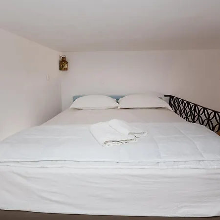 Ailouros Scenic Casa vacanze *